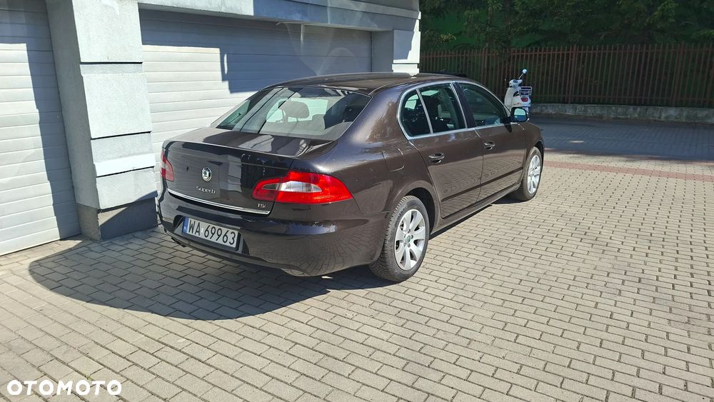 Skoda Superb 1.8 TSI Active - 5