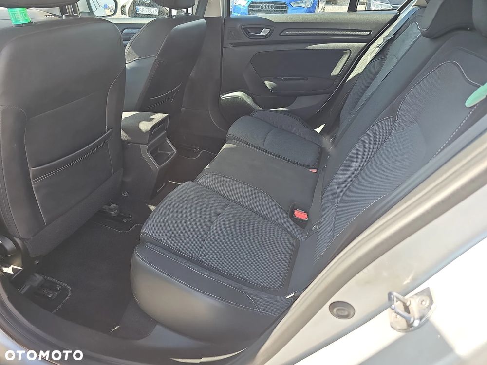 Renault Megane 1.5 Blue dCi Business - 24