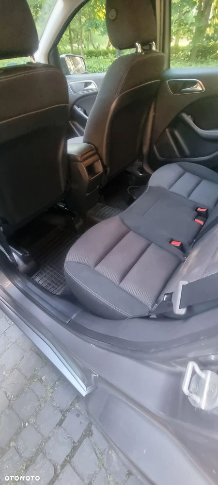 Mercedes-Benz Klasa B 180 (BlueEFFICIENCY) 7G-DCT - 12