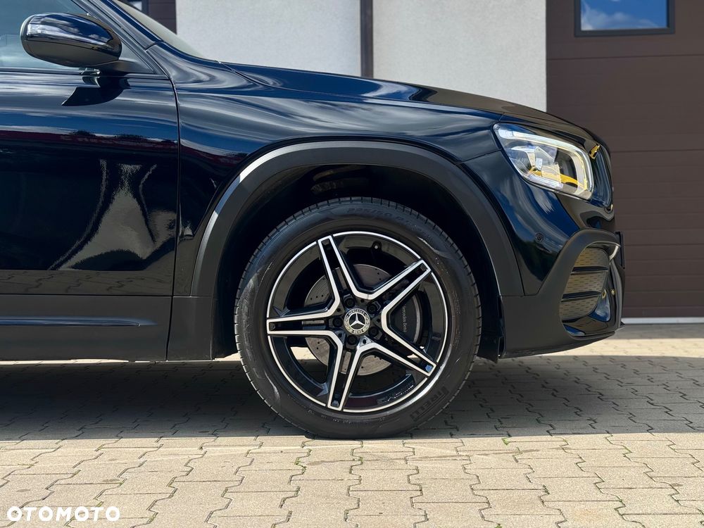 Mercedes-Benz GLB 200 d AMG Line 8G-DCT - 14