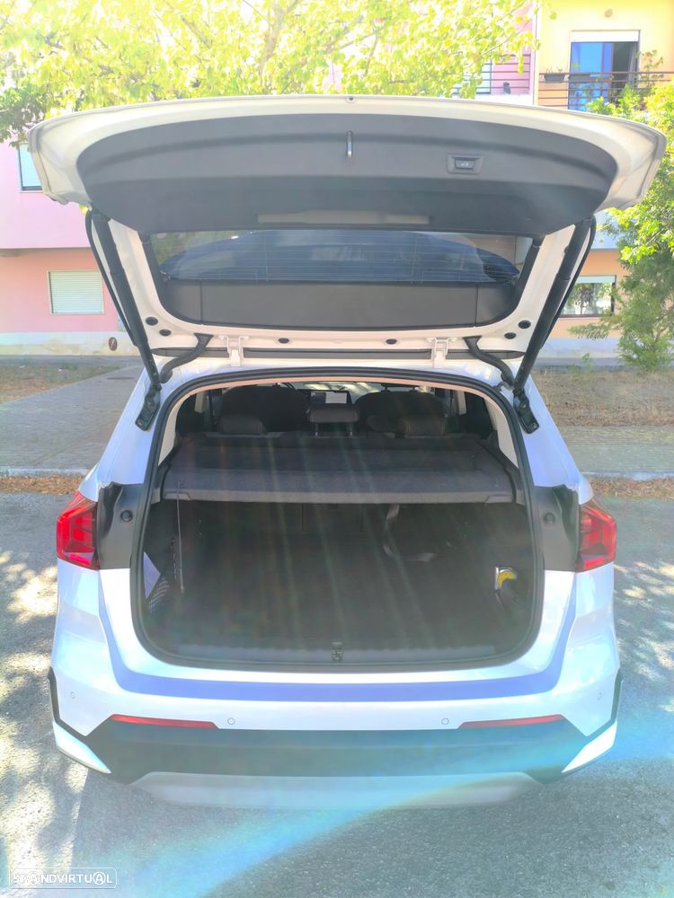 BMW iX1 eDrive20 - 11
