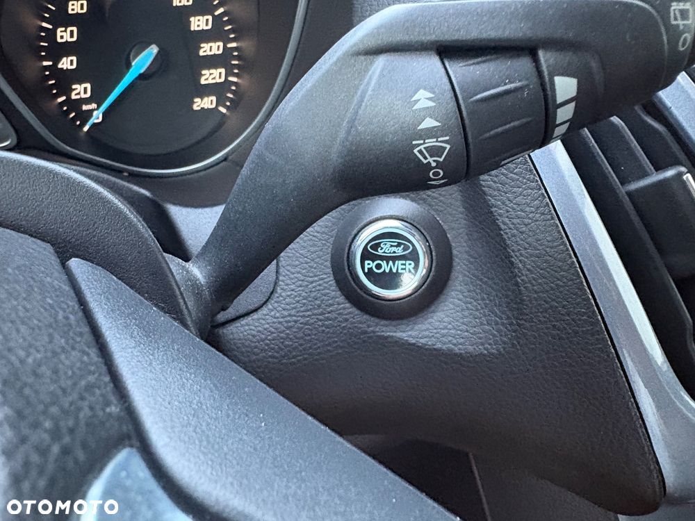 Ford Focus SW 1.0 EcoBoost S&S ST-Line - 28