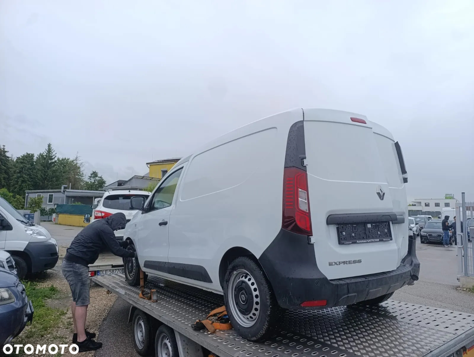 Renault Express Kangoo Van 1.3 TCe L2 Advance Brygadowy - 6