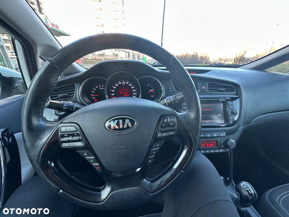 Kia Ceed 1.6 CRDi 128 97g Edition 7 - 8