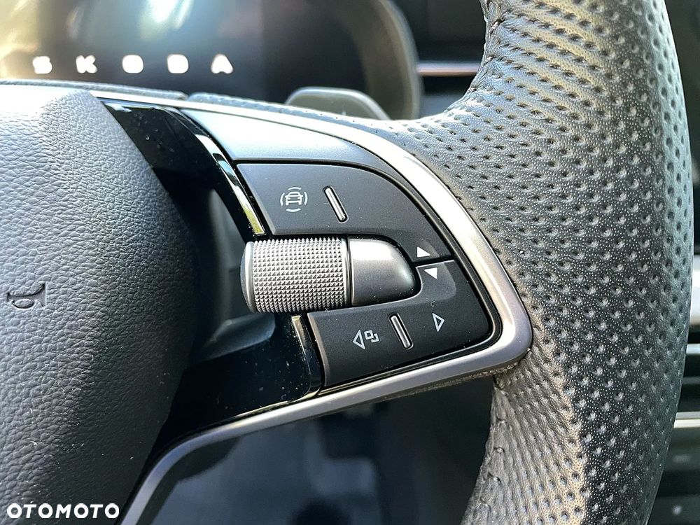 Skoda Kamiq 1.0 TSI Selection DSG - 17