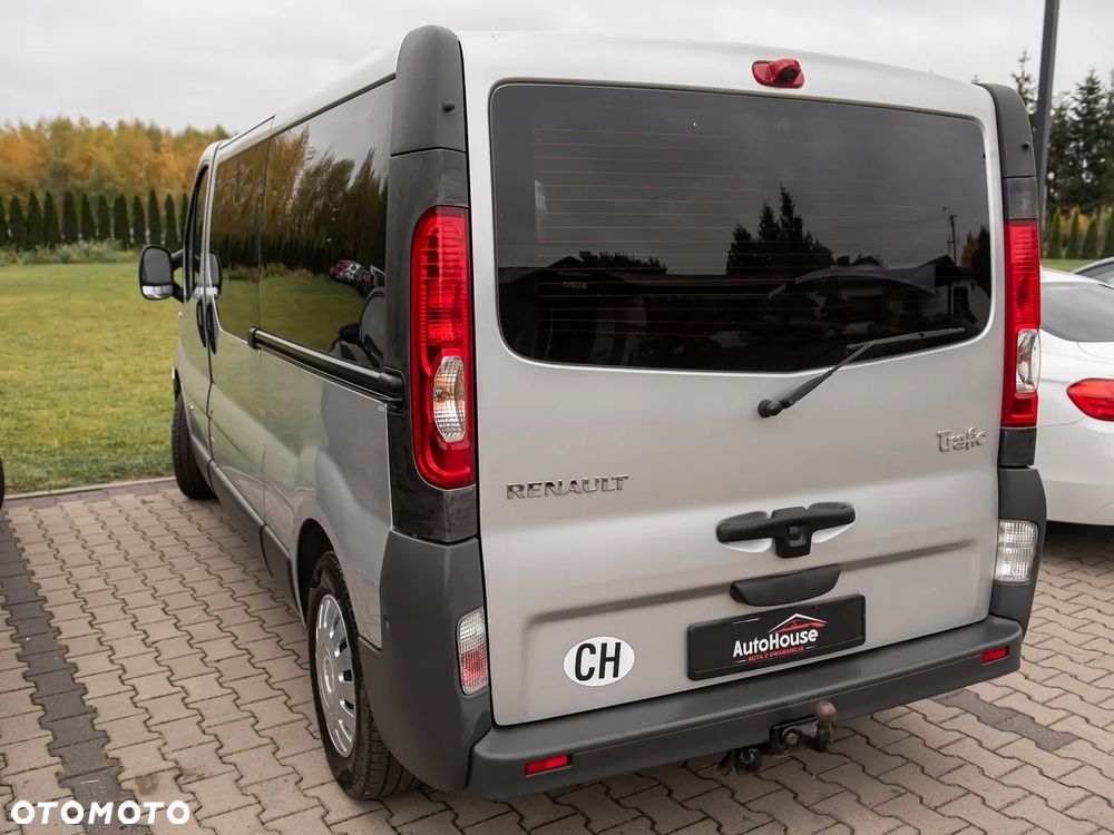 Renault Trafic - 12