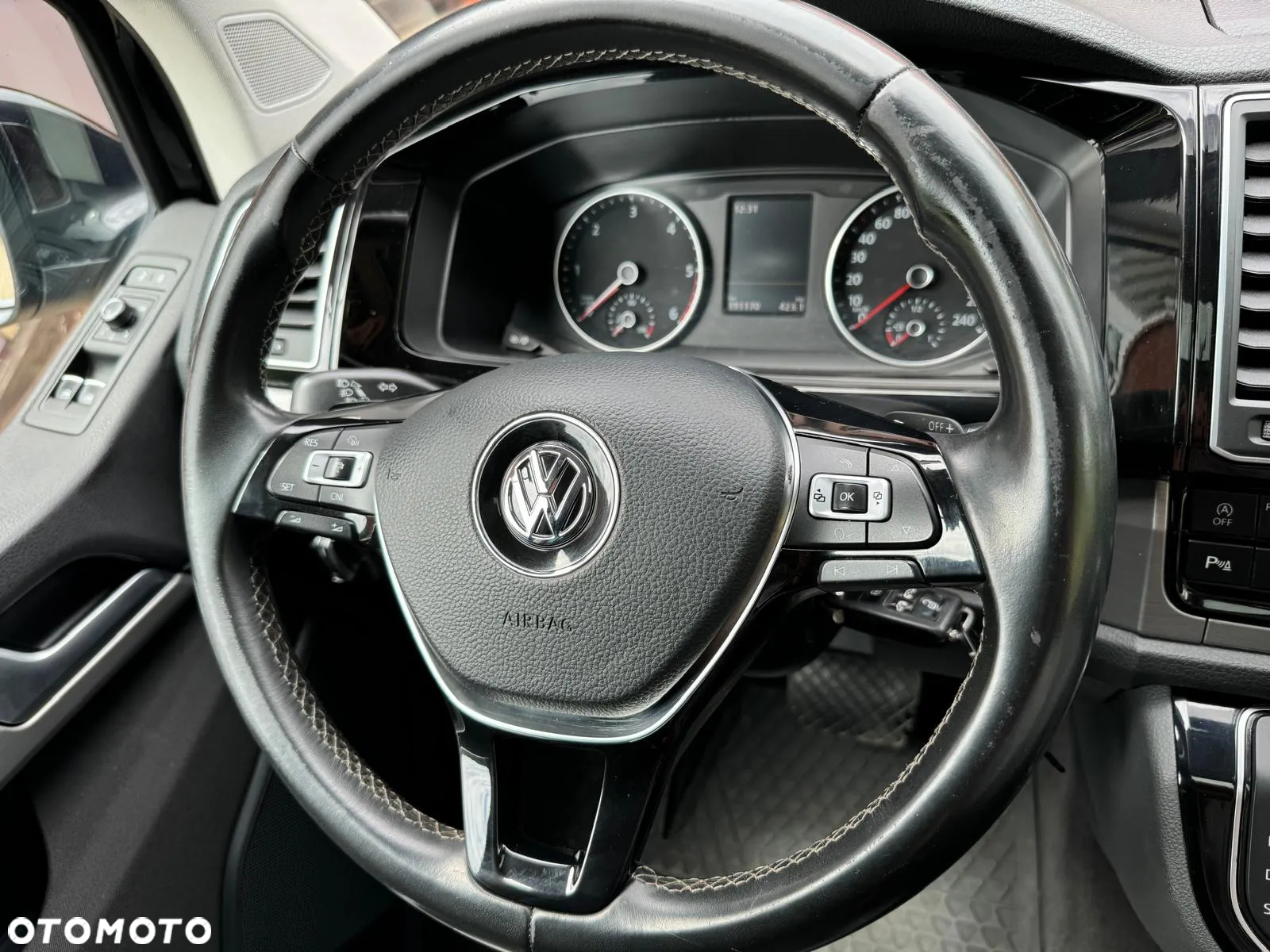Volkswagen Multivan 2.0 BiTDI L1 Highline DSG - 16