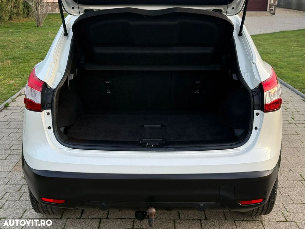 Nissan Qashqai 1.6 DCI N-Connecta - 21