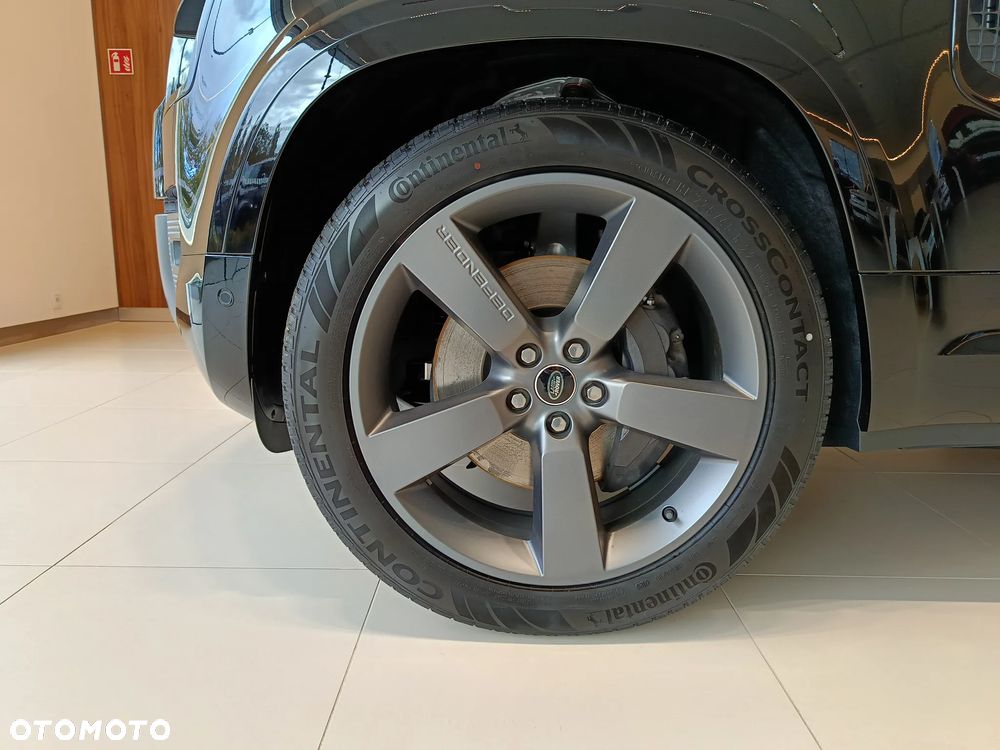 Land Rover Defender 130 5.0 P425 Outbound - 8