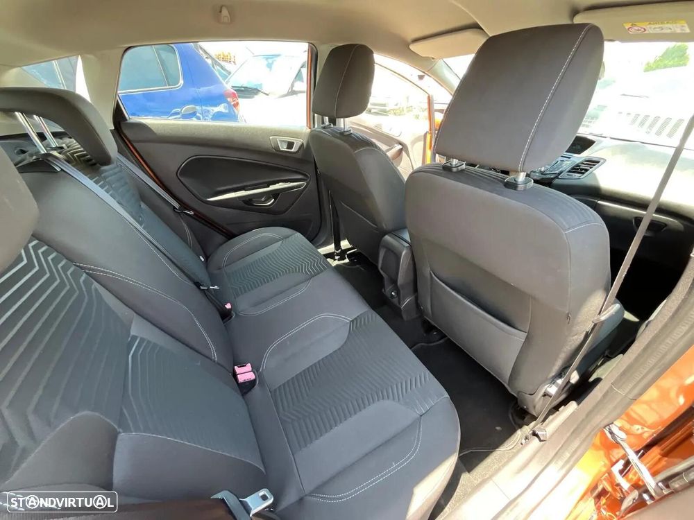 Ford Fiesta 1.6 TDCI Titanium - 11