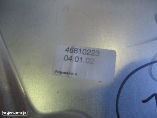 Elevador Sem Motor 46810223 FIAT STILO 2002 3P FD - 3