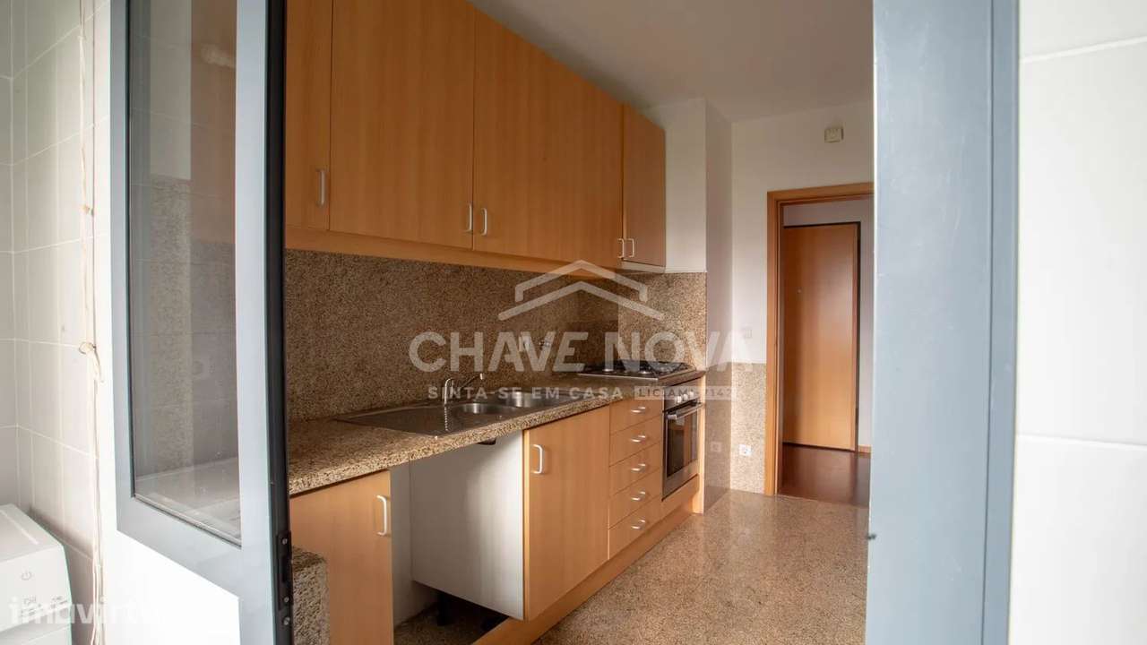 Apartamento T2 situado em Oliveira do Douro - OD/02559/MH - Grande imagem: 4/17