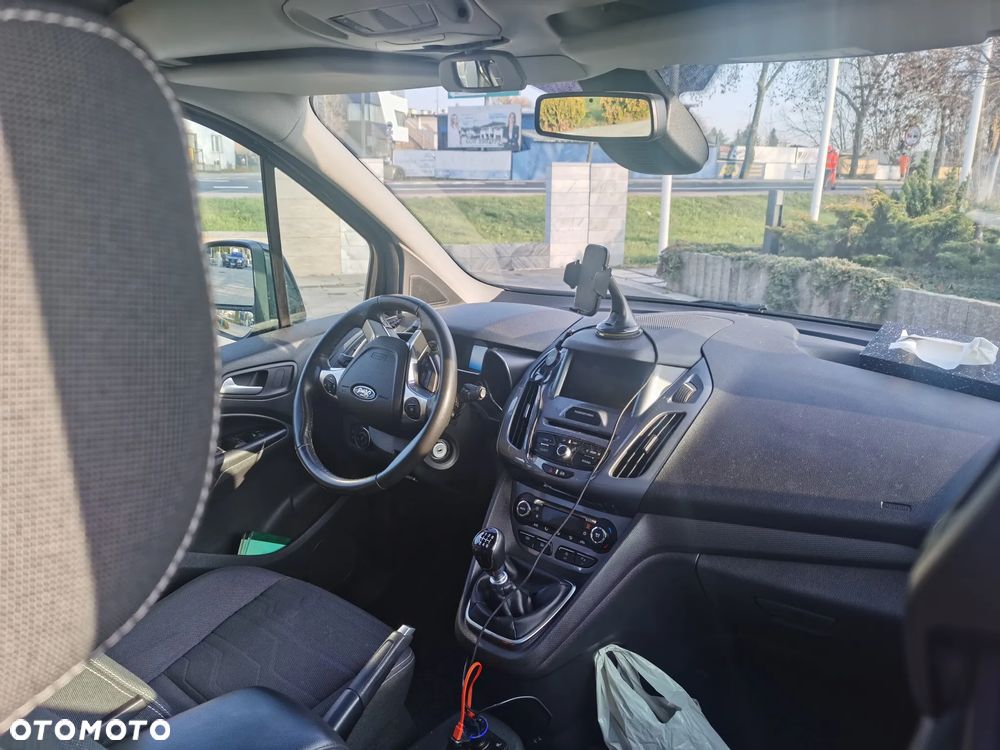 Ford Tourneo Connect Grand - 12