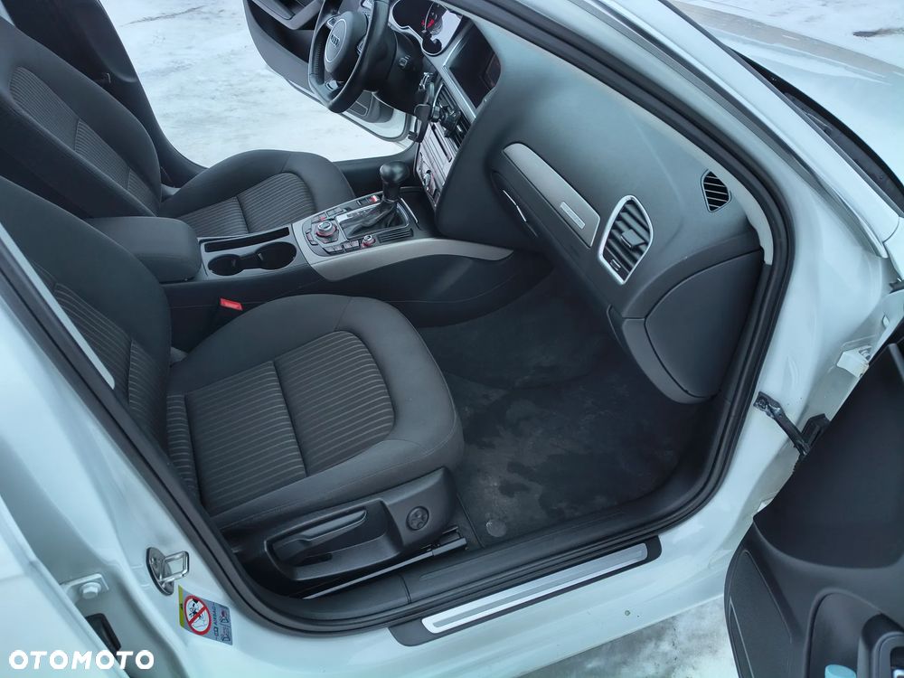 Audi A4 Avant 2.0 TDI DPF quattro S tronic Attraction - 11