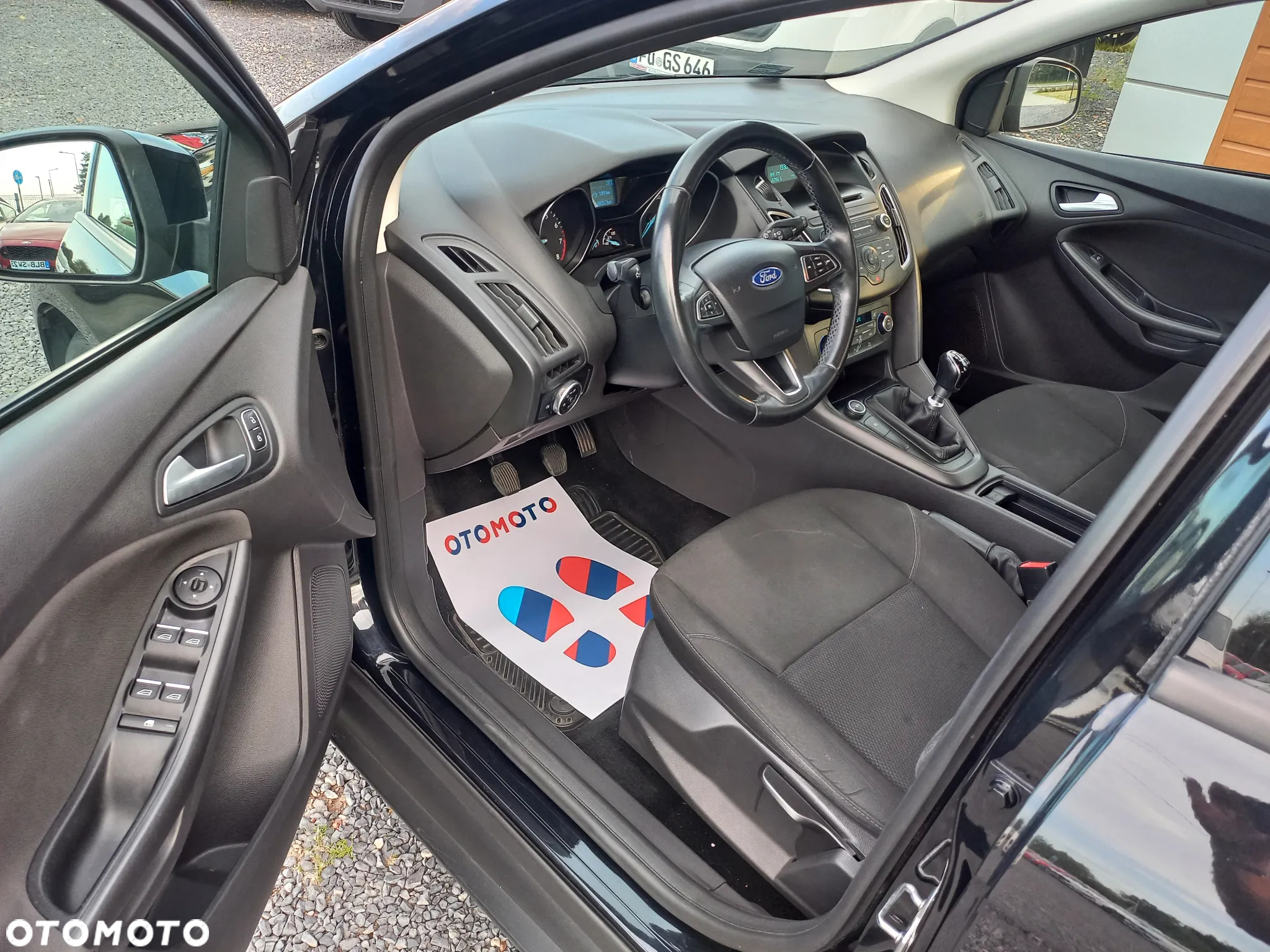 Ford Focus - 12