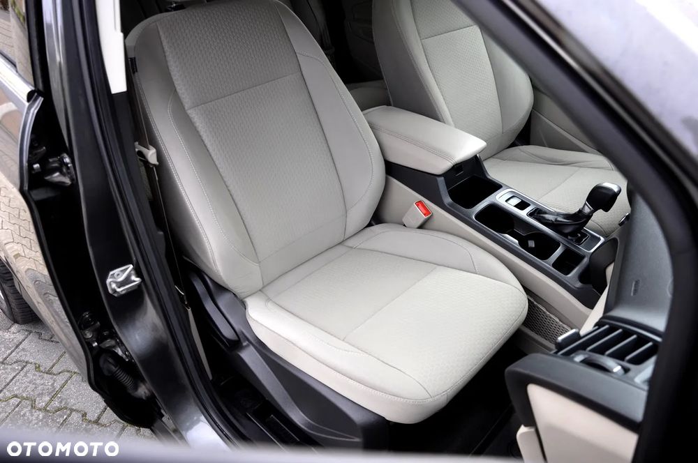 Ford Kuga 1.5 EcoBoost 4WD Trend - 32
