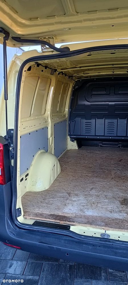 Mercedes-Benz Vito - 17