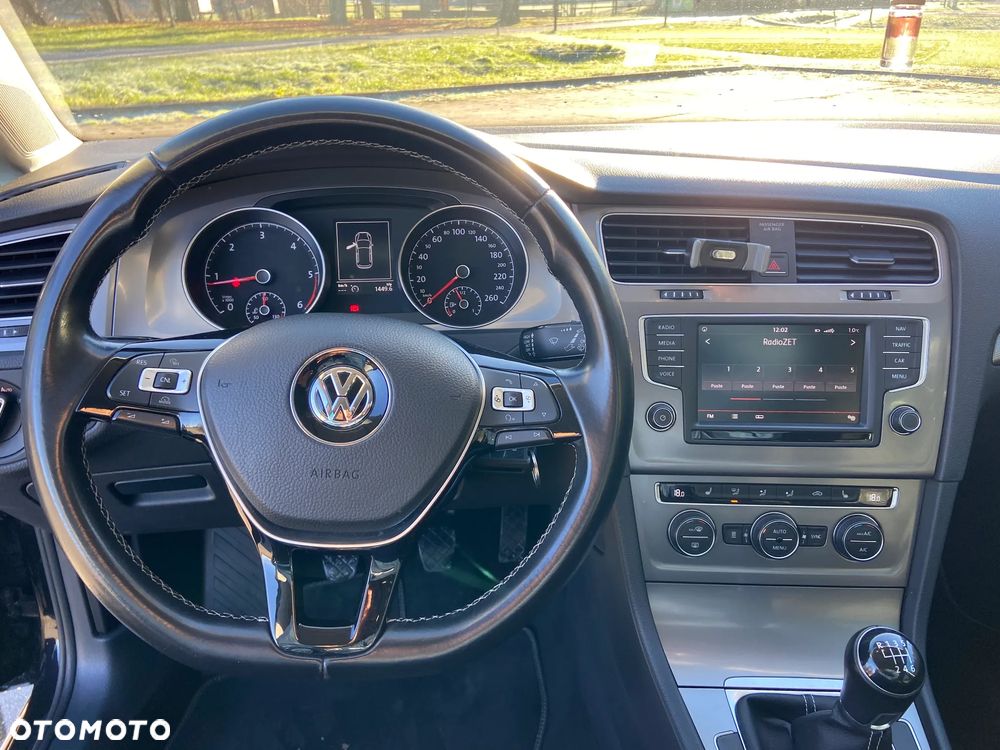 Volkswagen Golf 2.0 TDI BlueMotion Technology Lounge - 18