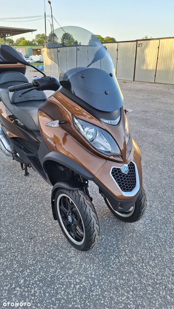 Piaggio MP-3 - 20