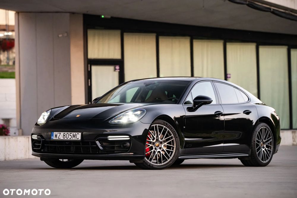 Porsche Panamera GTS - 9