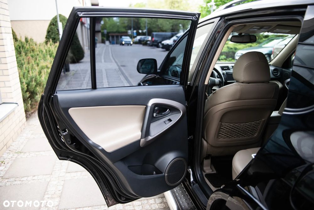Toyota RAV4 2.0 4x4 Automatik Sol - 17