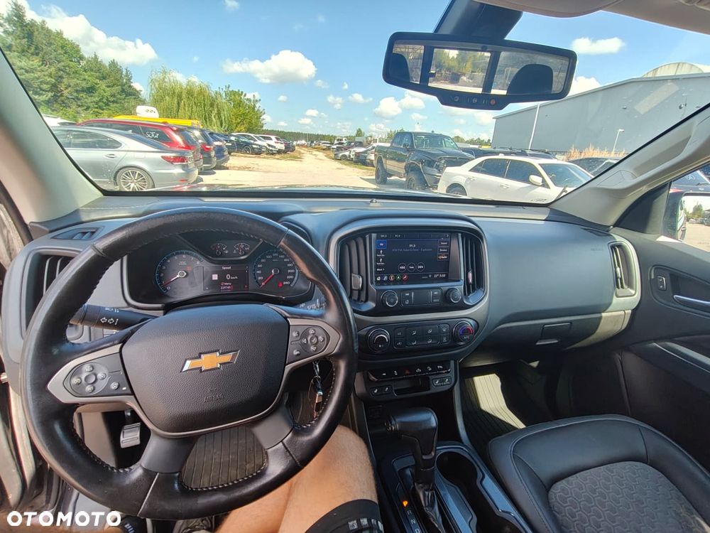 Chevrolet Colorado - 11