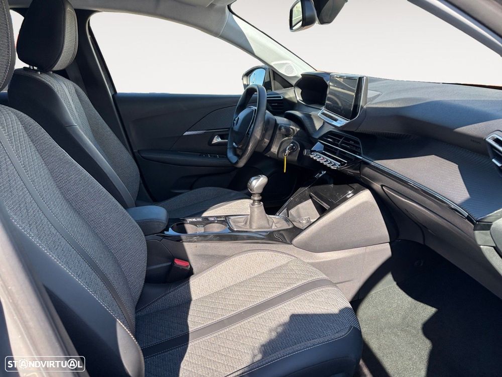 Peugeot 208 1.2 PureTech Allure - 15