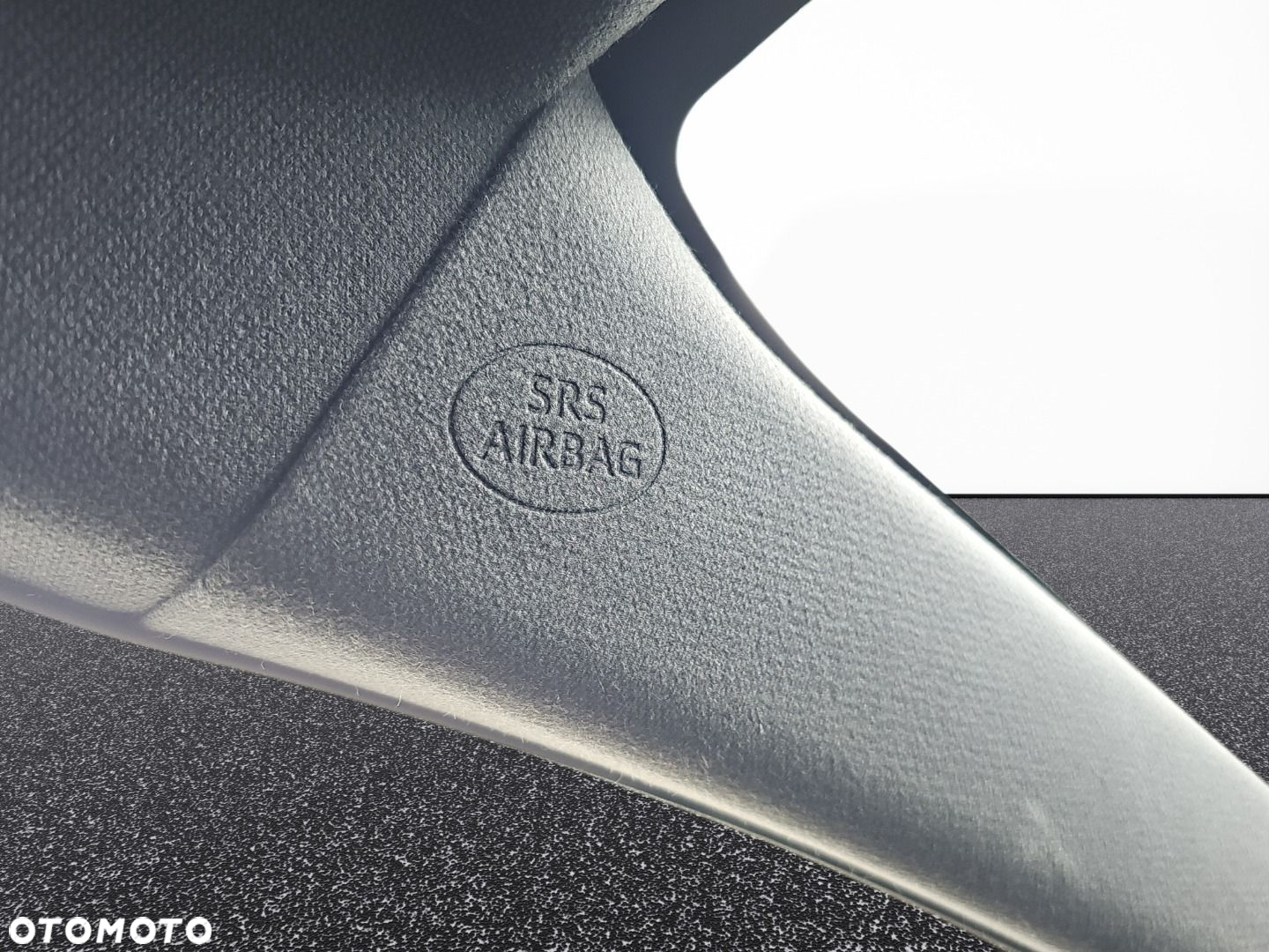 Toyota Corolla - 23