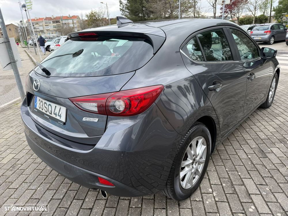 Mazda 3 Hatchback ver-1-5-sky--d-evolve - 3