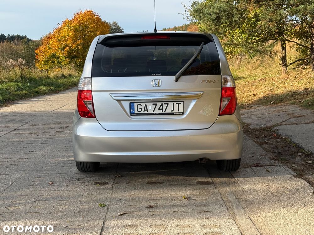 Honda Fr-V 2004 photo 4