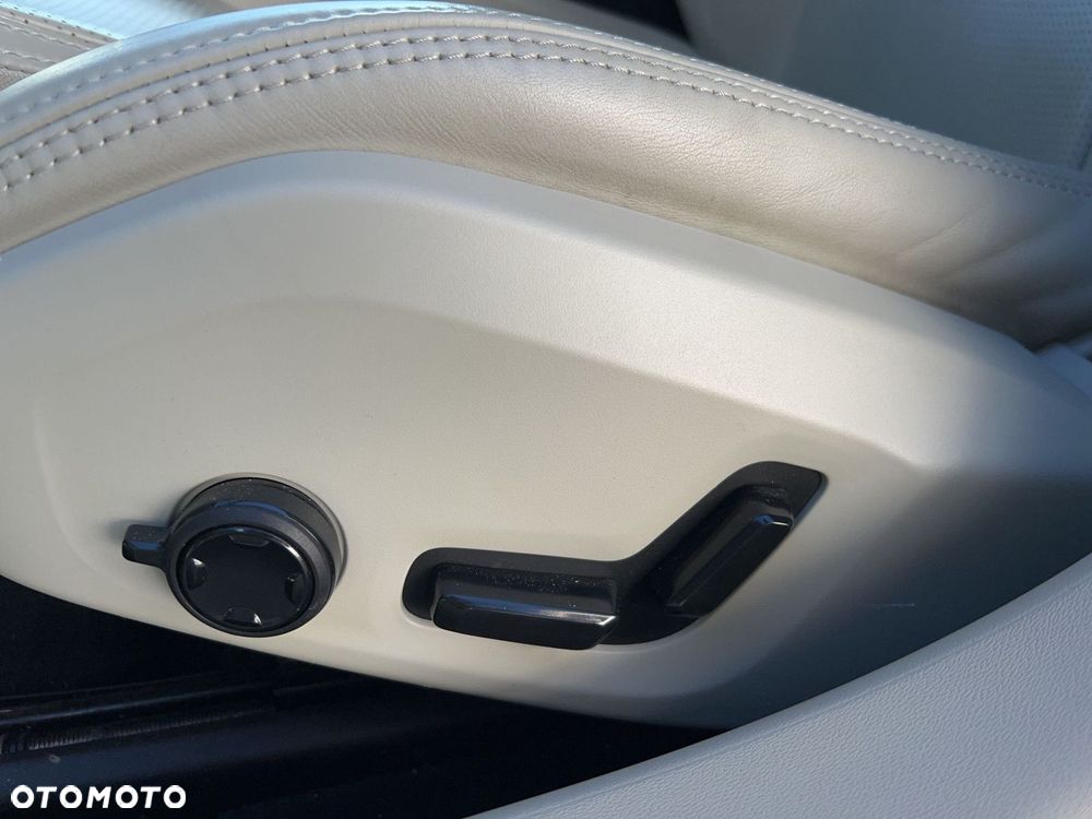 Volvo S90 B5 D AWD Inscription - 11