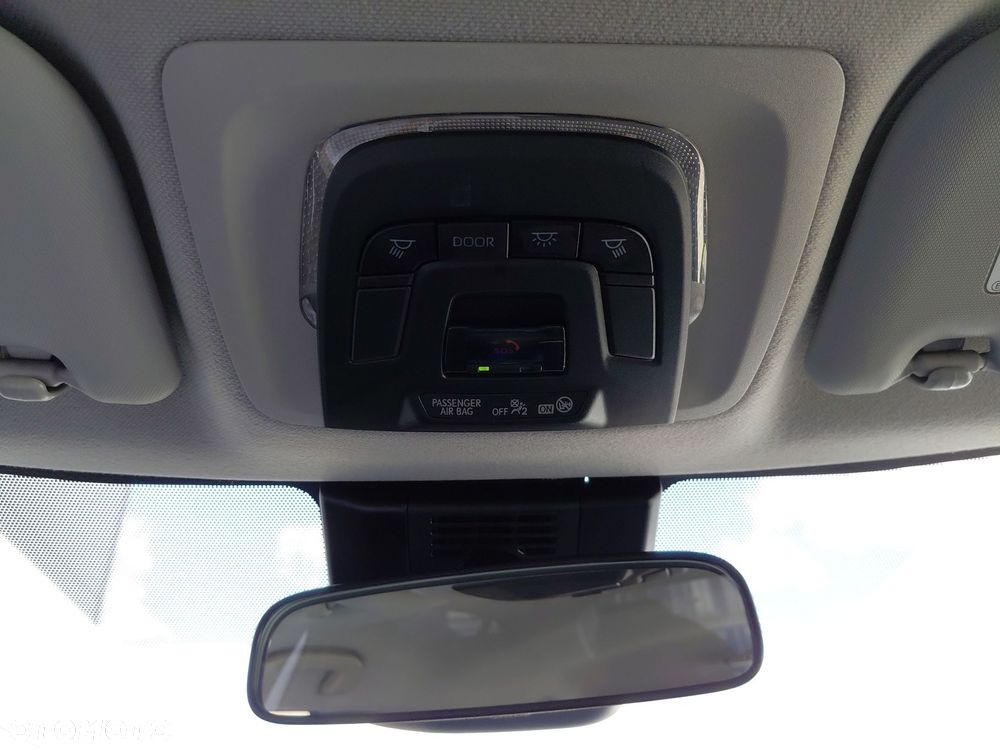 Toyota Corolla 1.8 Hybrid Comfort - 25