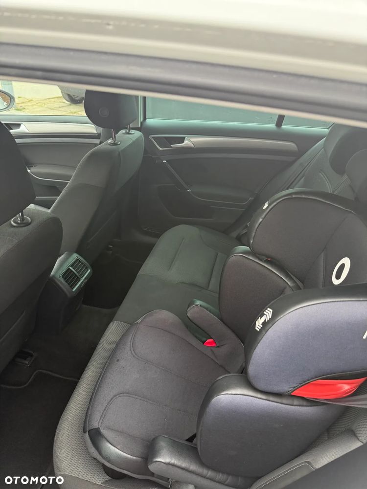 Volkswagen Golf VII 1.2 TSI BMT Comfortline - 26