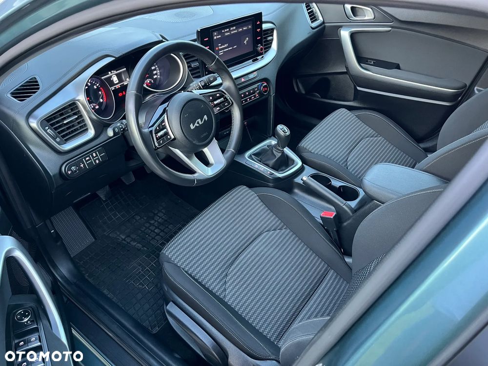 Kia Ceed 1.5 T-GDI M - 5