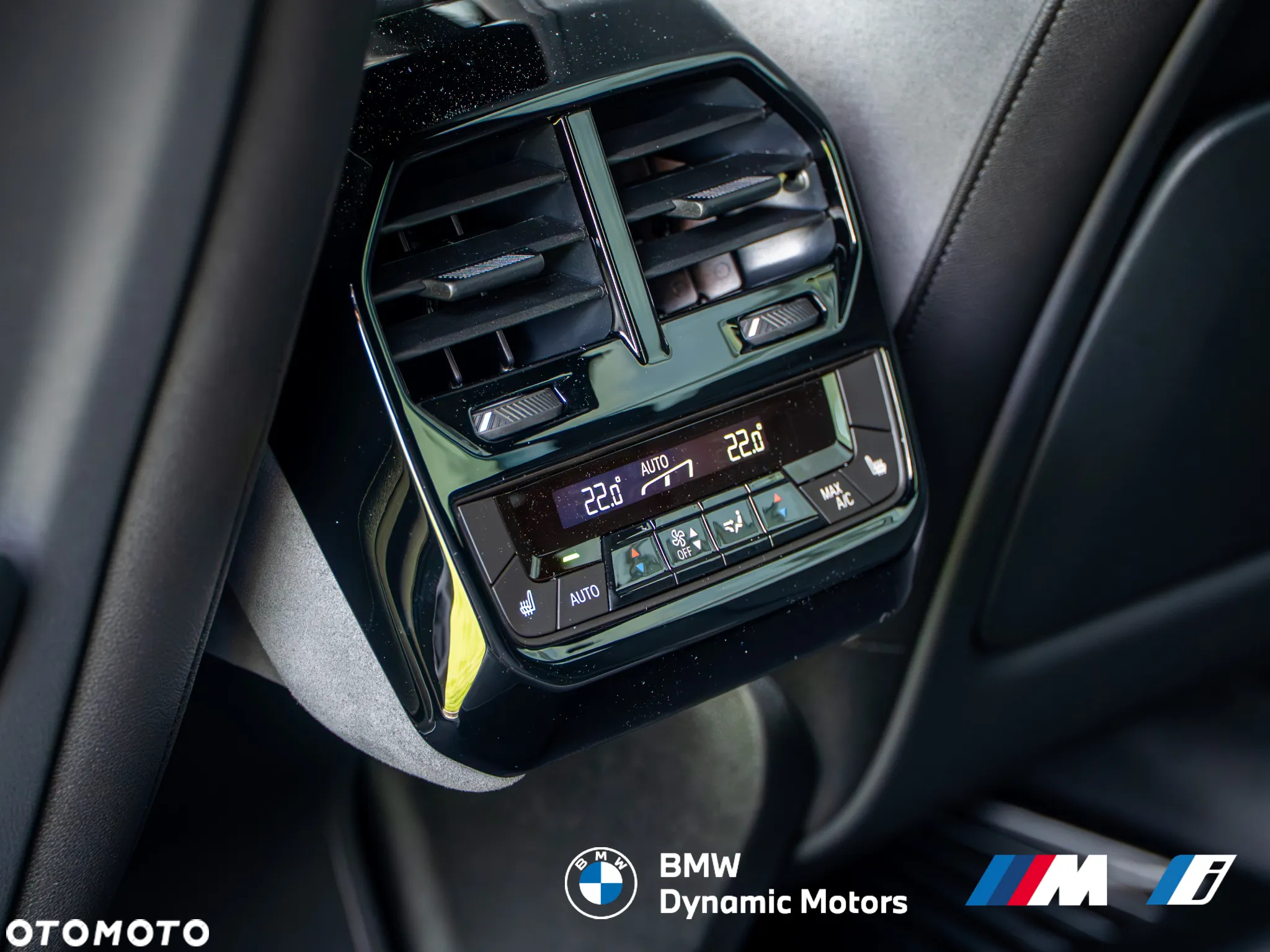 BMW iX xDrive45 - 24