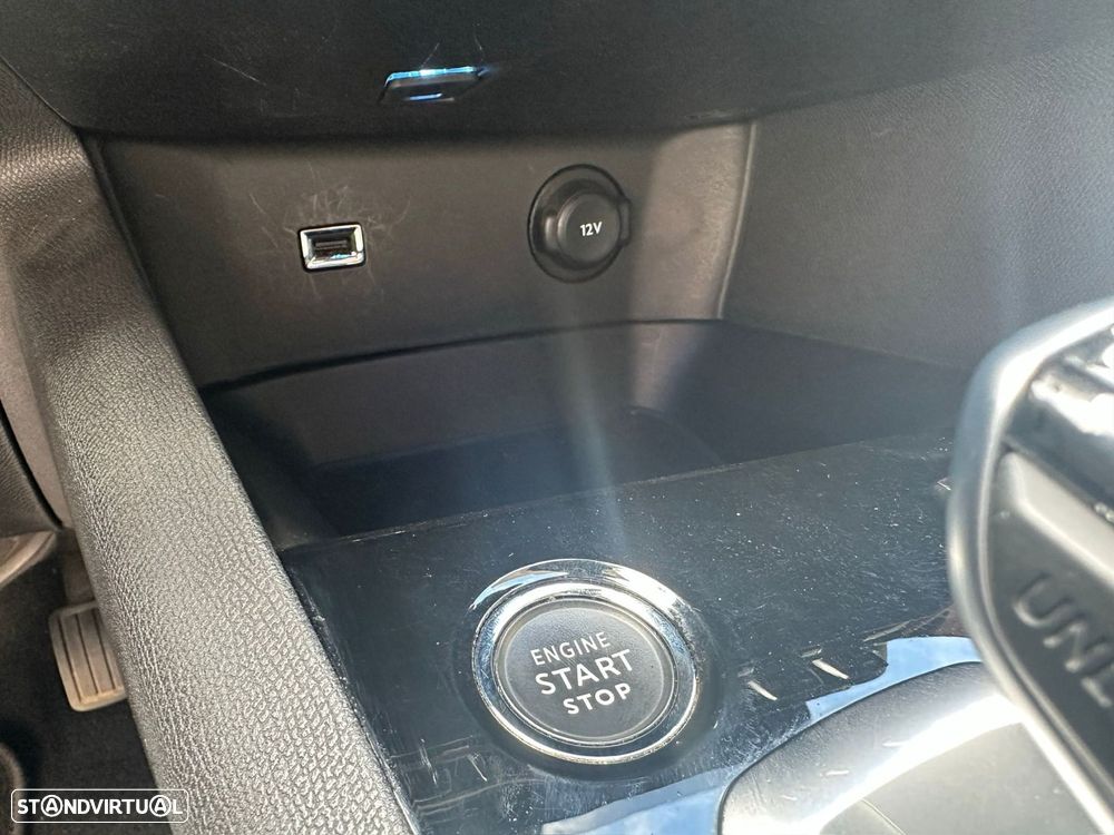 Peugeot 5008 1.2 PureTech Allure EAT8 - 13