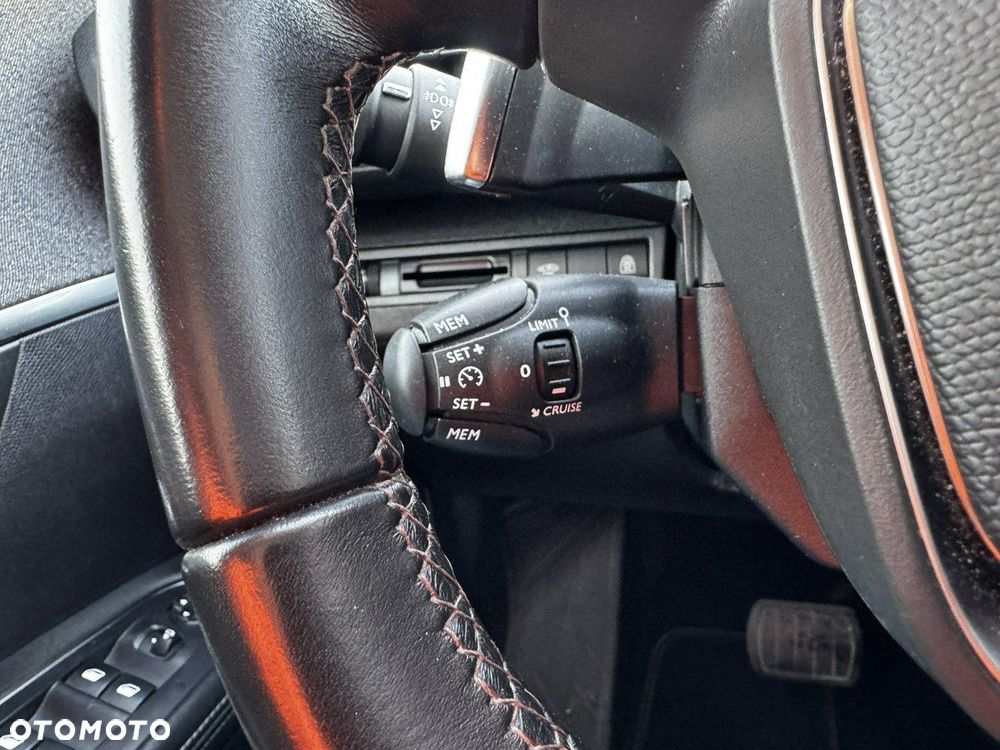 Peugeot 5008 1.5 BlueHDi Allure Pack S&S EAT8 - 24