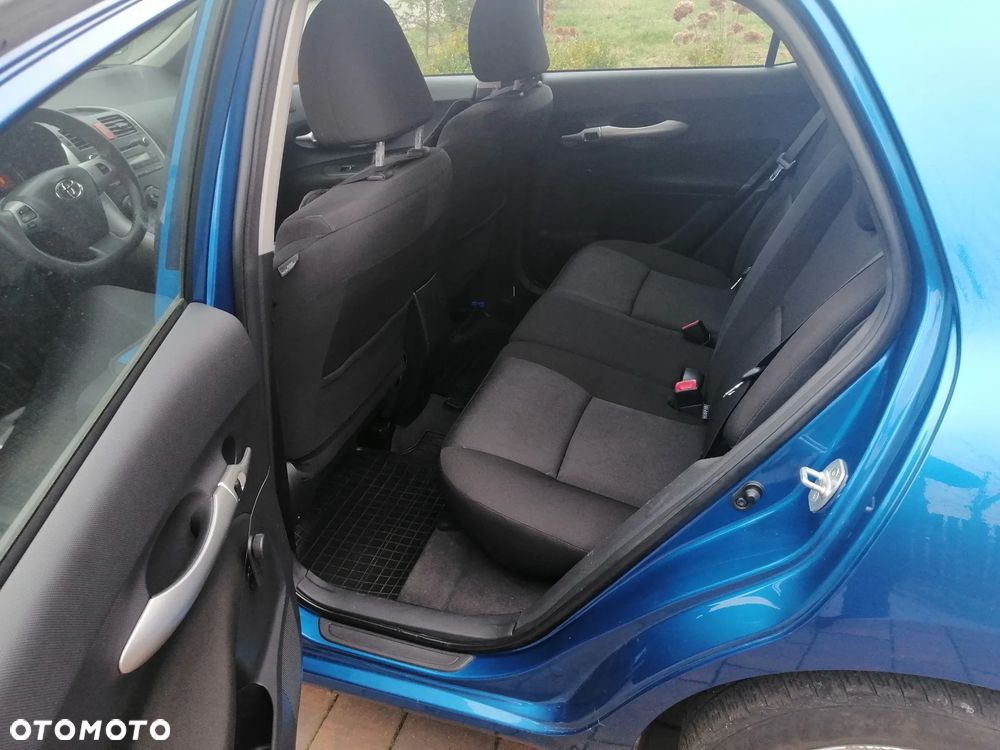 Toyota Auris 1.33 Dual-VVT-i START Edition - 15