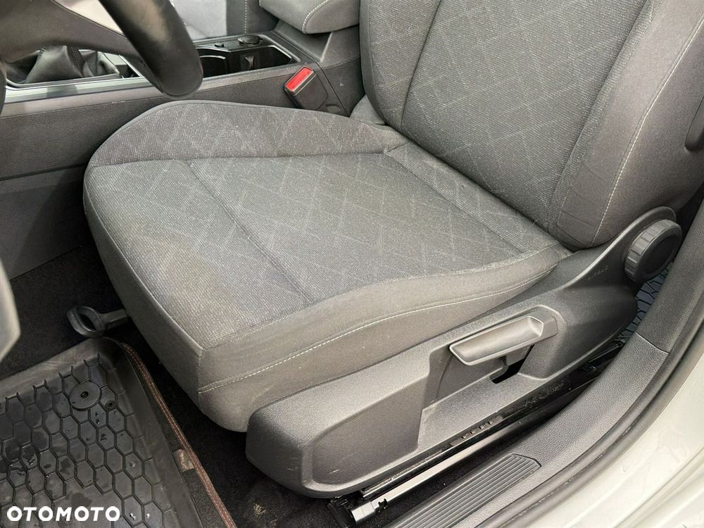 Volkswagen Golf 2.0 TDI Life - 18