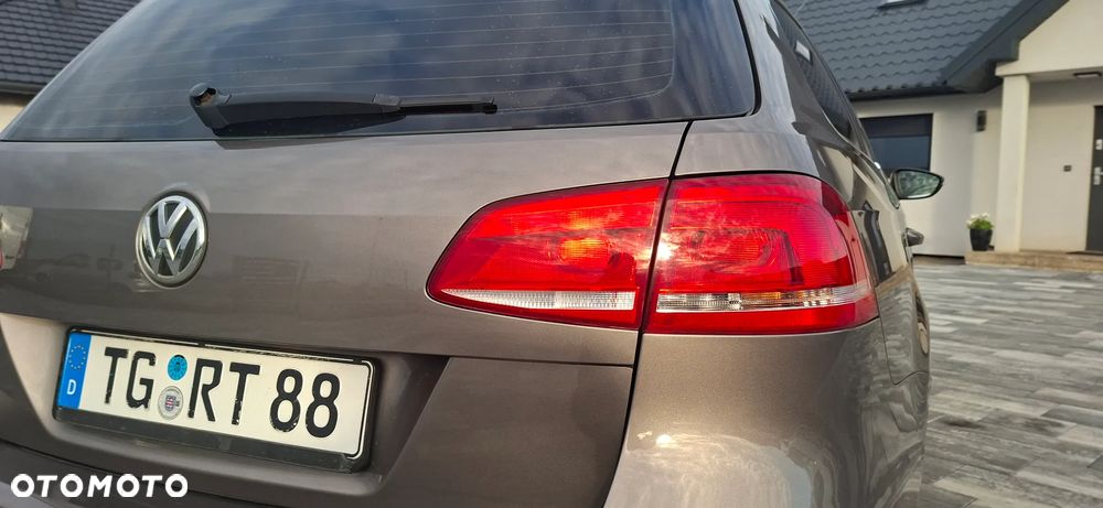 Volkswagen Passat 1.6 TDI BlueMotion - 11