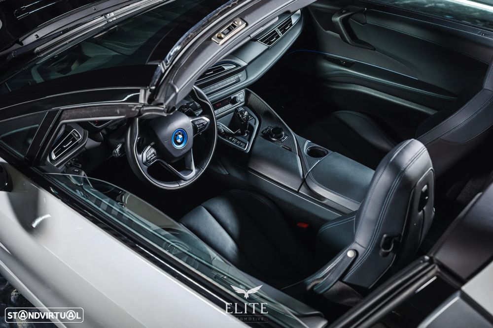 BMW i8 Roadster - 16