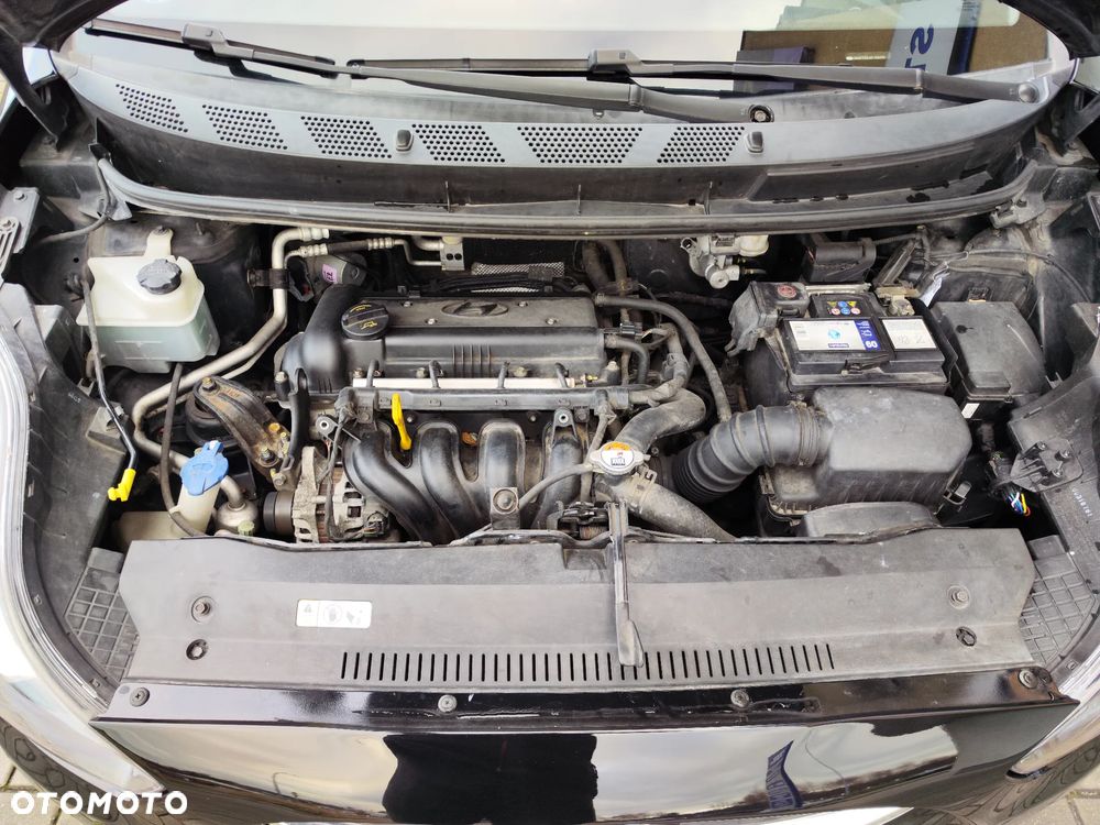 Hyundai ix20 1.4 blue Trend - 13