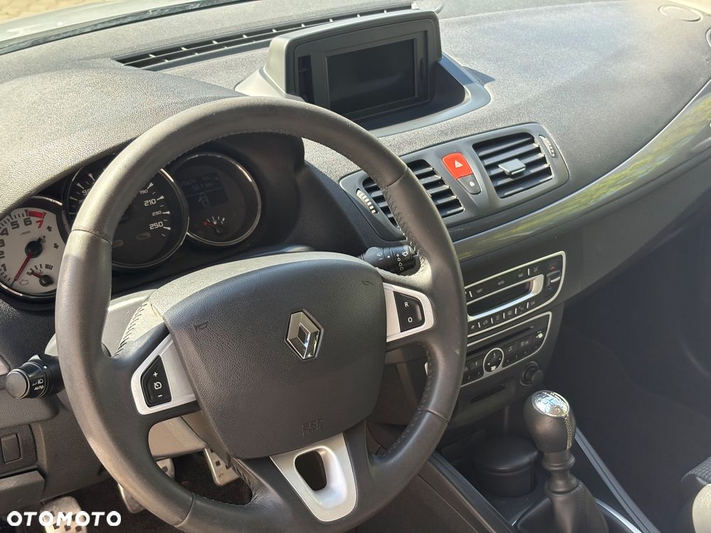 Renault Megane TCe 130 Luxe - 10