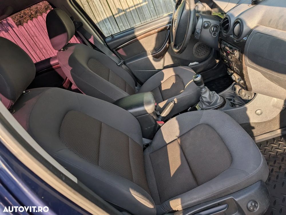 Dacia Duster 1.5 dCi 4x4 Prestige - 5