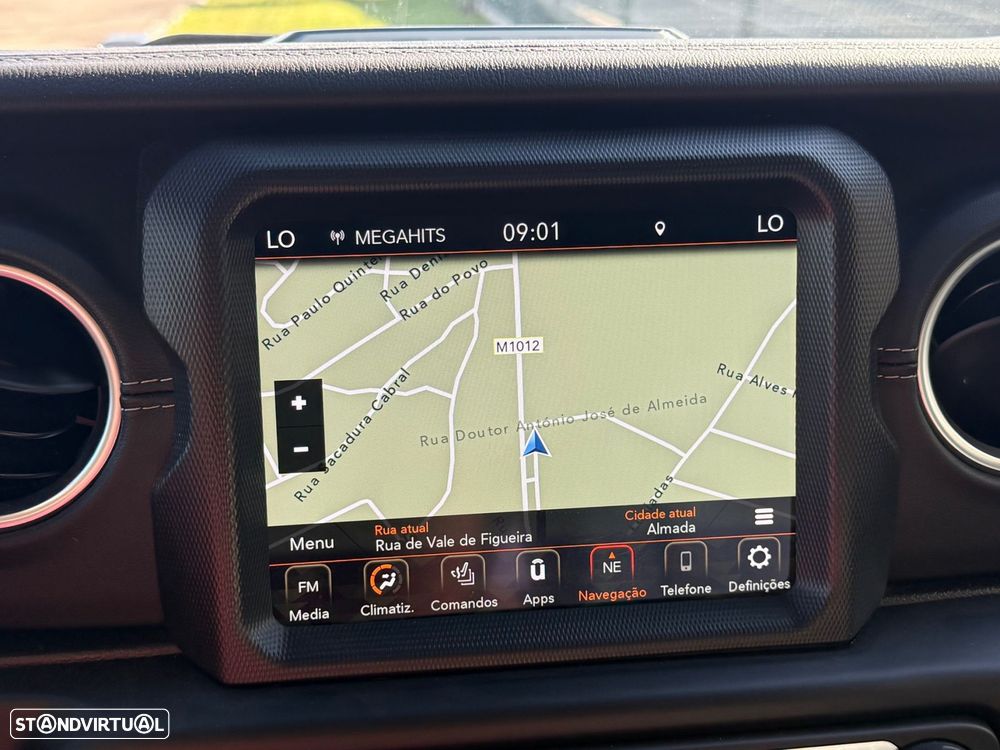 Jeep Wrangler Unlimited - 21