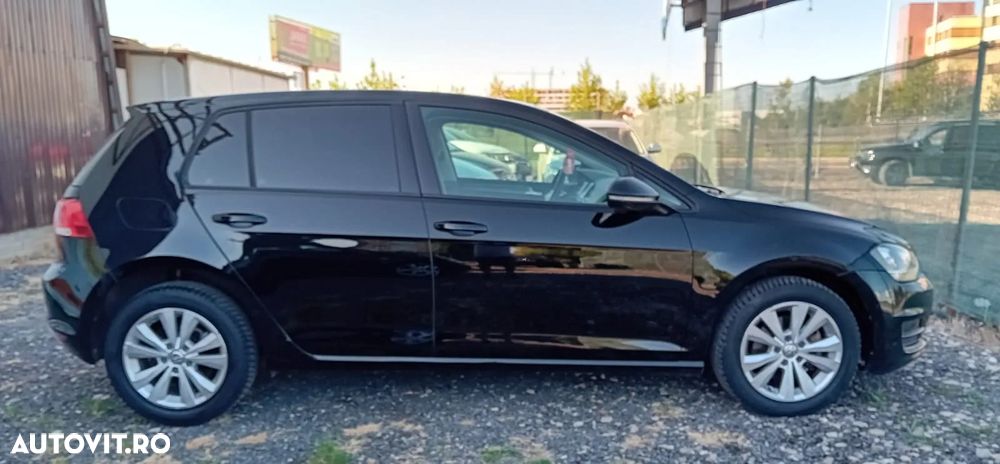 Volkswagen Golf 1.6 TDI DPF BlueMotion Technology Highline - 15