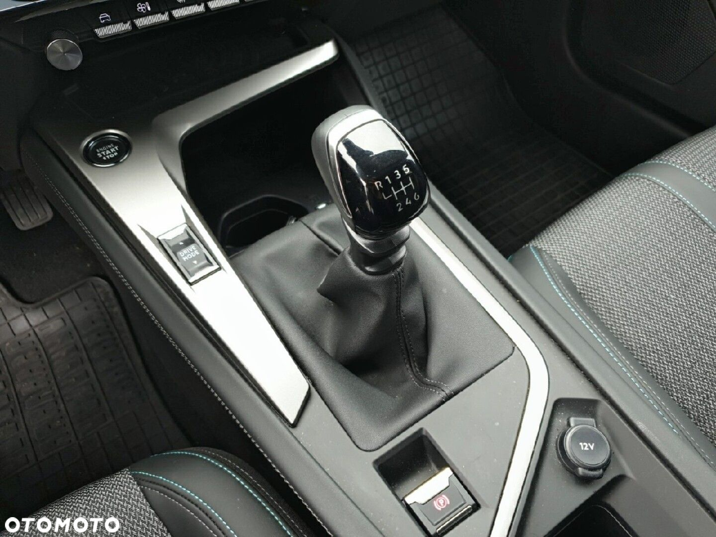 Peugeot 308 1.2 PureTech Allure S&S - 12