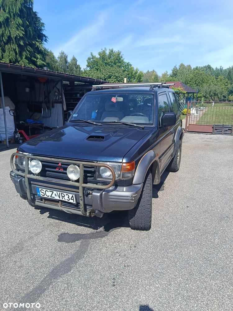 Mitsubishi Pajero - 1
