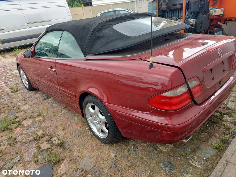 Mercedes-Benz CLK - 3