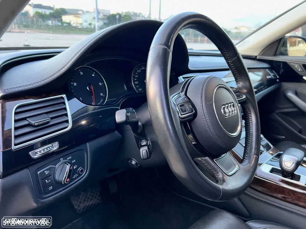 Audi A8 3.0 TDI V6 quattro Exclusive - 5